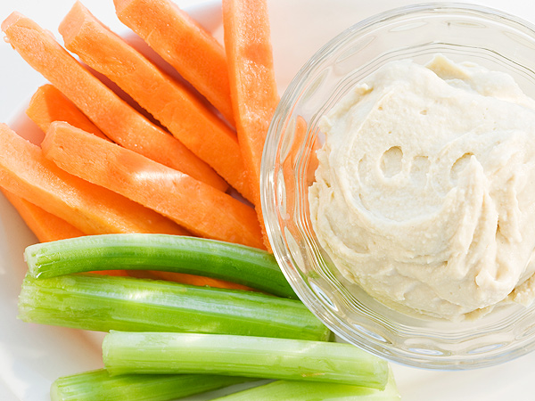 Harley Pasternak Blogs: 8 Great Low-Carb Snacks| Celebrity Blog, Nutrition, Harley Pasternak