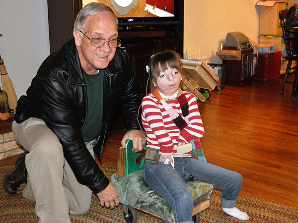 Volunteer Inventors Create Specialized Solutions for People with Disabilities| Heroes Among Us, Good Deeds, Real People Stories, Real Heroes