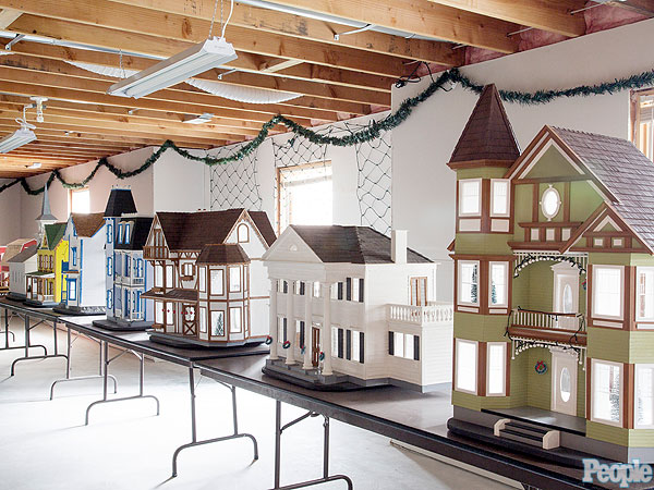 Retiree Earl Hurshman Makes Dollhouses for Disadvantaged Kids| Heroes Among Us, Good Deeds, Real People Stories, Real Heroes