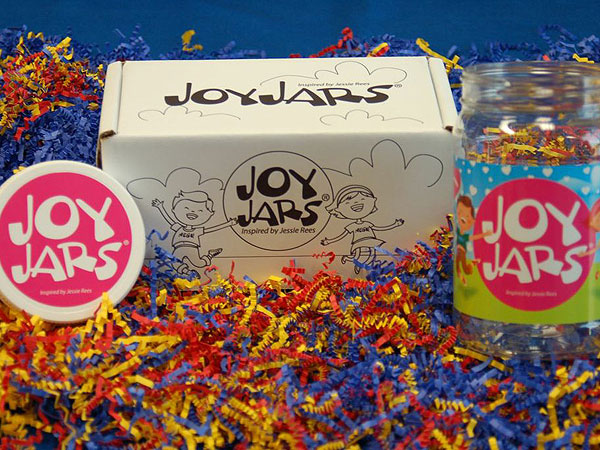 Jessie Rees, 11, Started A Worldwide 'JoyJar' Movement for Sick Kids| Heroes Among Us, Good Deeds, Real People Stories, Real Heroes