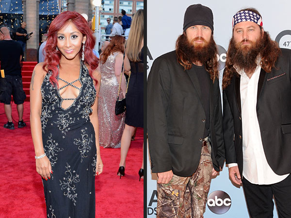 How to Tell the Difference Between the CMAs & the VMAs| Country Music Association Awards, Blurred Lines, Duck Dynasty, Jersey Shore, 'N Sync, Austin Mahone, Hunter Hayes, Lauren Alaina, Miley Cyrus, Nicole Polizzi, Robin Thicke, Scotty McCreery, Taylor Swift