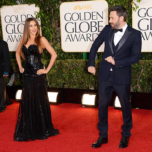 POSE OFF photo | Ben Affleck, Sofia Vergara