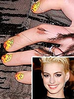 Anne Hathaway Met Gala nails