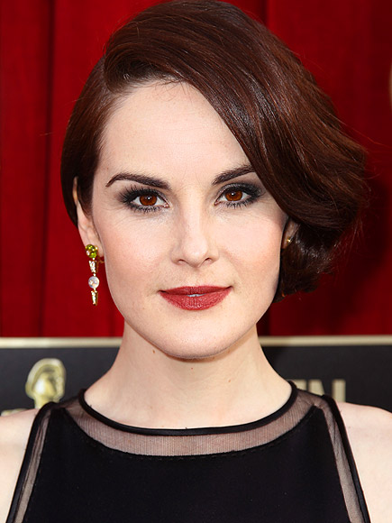 MICHELLE'S SEXY SMOKY EYE photo | Michelle Dockery