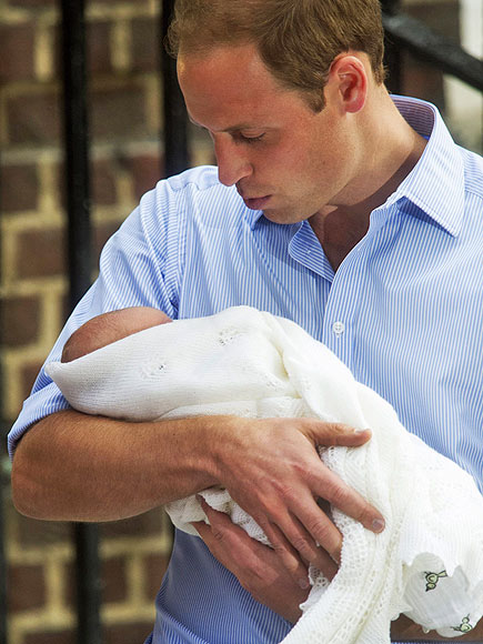 DOTING DAD photo | Prince William