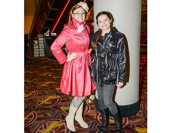 Hunger Games Superfans Teach Us Life Lessons on Catching Fire's Opening Night| The Hunger Games: Catching Fire, The Hunger Games