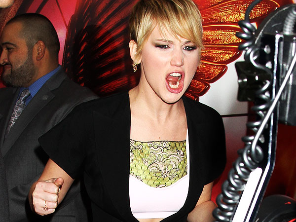 When Jennifer Lawrence Wins a Red Carpet, in 8 Hilarious Photos| Jennifer Lawrence