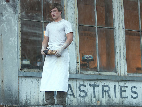 In Defense of Peeta's Hotness: 6 Reasons We're Team Peeta| The Hunger Games: Catching Fire, The Hunger Games, Josh Hutcherson