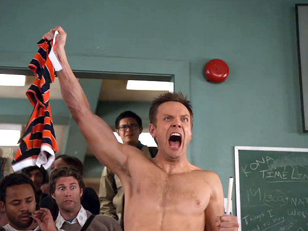 It's Joel McHale's Birthday: Here Are 5 Reasons We Love Him| Community, The Soup, Joel McHale