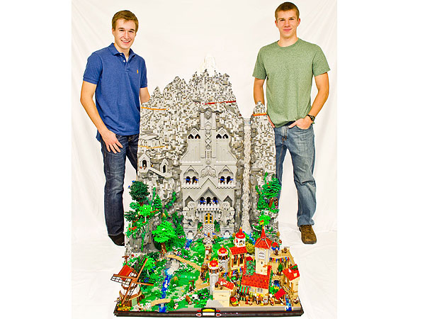 Why Yes, This Is an 80,000-Brick Lego Dwarven Village| The Hobbit: The Desolation of Smaug