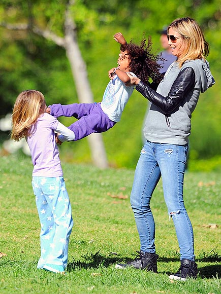 SPORTY MOM: HEIDI KLUM