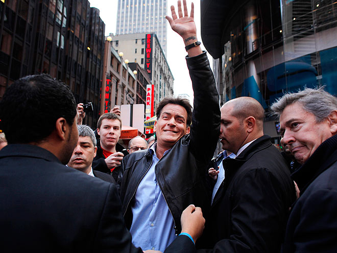 CROWD PLEASER photo | Charlie Sheen