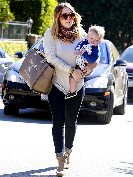 CHEW ON THIS photo | Hilary Duff