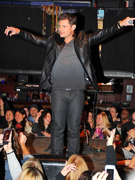 ON TOP photo | Nick Lachey