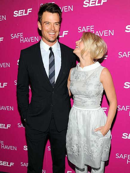 'SAFE' LANDING photo | Josh Duhamel, Julianne Hough