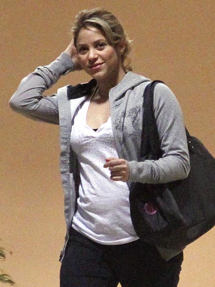 COMFORT ZONE photo | Shakira
