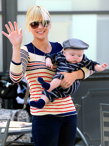 Anna's Little Boy Blue