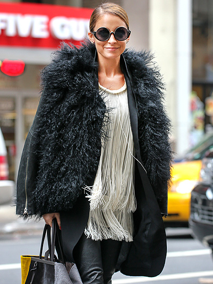 FASHION PLATE