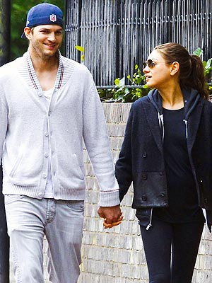 Star Tracks: Star Tracks: Monday, May 20, 2013 | Ashton Kutcher, Mila Kunis