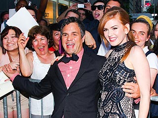 Star Tracks: Star Tracks: Wednesday, May 22, 2013 | Isla Fisher, Mark Ruffalo