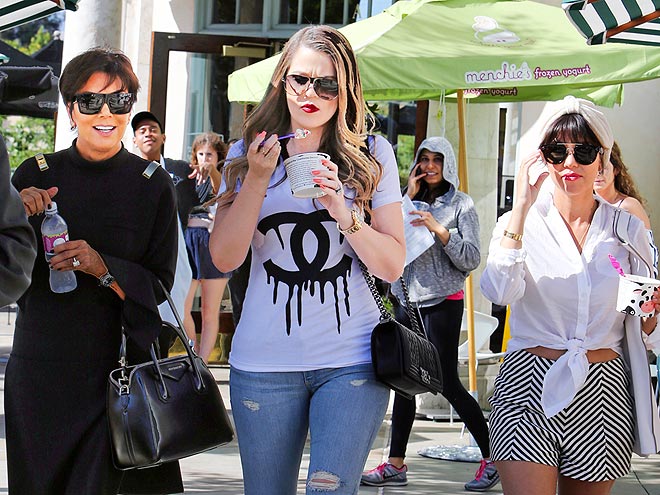 FAMILY TIES photo | Khloe Kardashian, Kourtney Kardashian, Kris Jenner