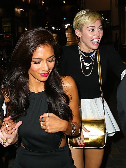 THEY CAN'T STOP photo | Miley Cyrus, Nicole Scherzinger