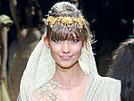 Chic Clicks: Karlie Kloss Transforms Into a Golden Goddess; Plus, Julianne Moore Talks About Her Toes Incident At Cannes