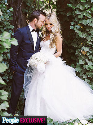 Lauren Parsekian Aaron Paul wedding dress