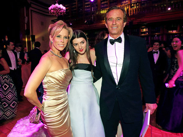 Kyra Kennedy Makes Formal Debut at Debutante Ball| Cheryl Hines, John F. Kennedy Jr., Mary Kennedy, Robert Kennedy Jr.