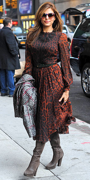 Love Her Outfit!