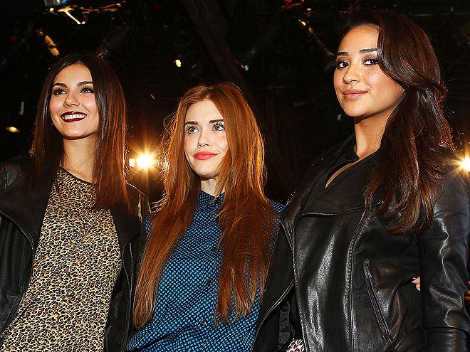 http://img2.timeinc.net/people/i/2013/stylewatch/ny-fw-feb/victoria-justice-660.jpg
