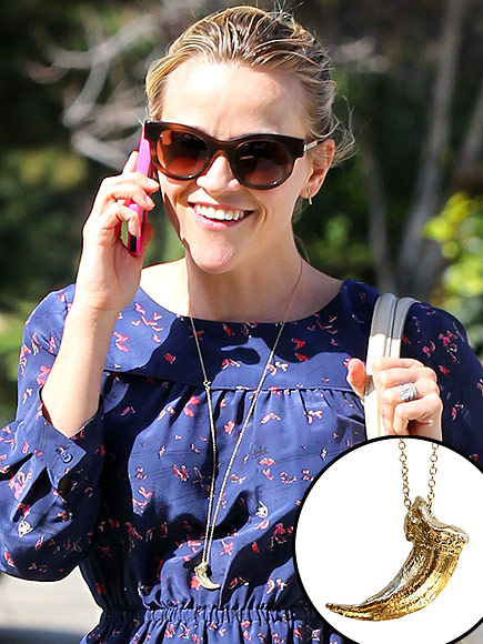 REESE WITHERSPOON'S PENDANT photo | Reese Witherspoon