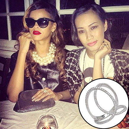 RIHANNA'S RING