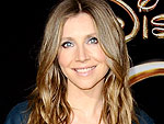 Sarah Chalke Introduces How to Live with Your Parents