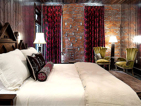 Miranda Lambert Opens Her Own Bed & Breakfast in Oklahoma| Blake Shelton, Miranda Lambert