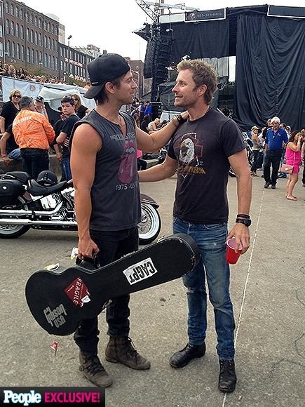 Dierks Bentley Miles Amp Music For Kids Motorcycle Ride