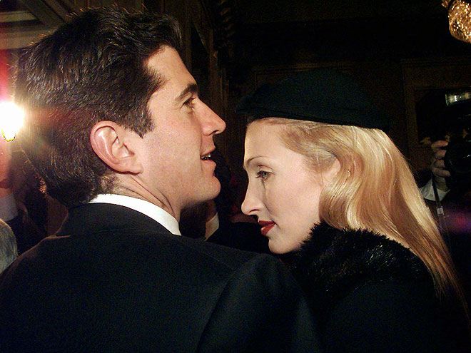 Jfk Jr Death Remembering Kennedy And Carolyn Bessette 15 Years Later 