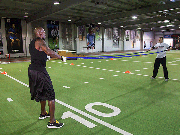 Donald Driver Shares 5 Workout Moves for Staying Sexy| Super Bowl, Super Bowl XLVIII, Health, Dancing With the Stars, Donald Driver