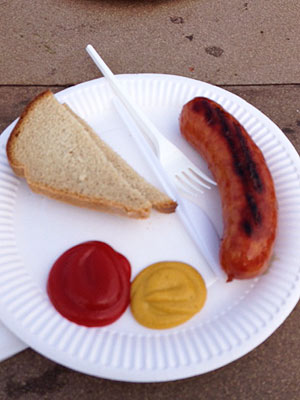 Noureen DeWulf's Olympics Blog: Braving My First All-American Russian Hot Dog| Celebrity Blog, Winter Olympics 2014, Noureen DeWulf