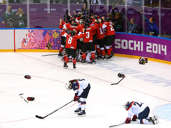 U.S. Women's Hockey Team Says Loss Was 'Devastating'