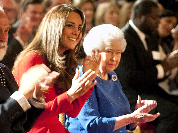 Queen and Kate Welcome British Film Stars to Buckingham Palace| The British Royals, The Royals, Helen Mirren, Kate Middleton, Queen Elizabeth II