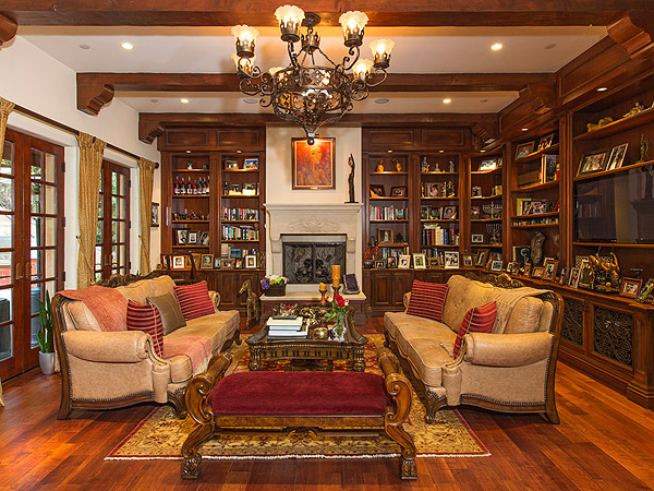 Sofia Vergara Drops $10.6 Million on Beverly Hills Home| Sofia Vergara