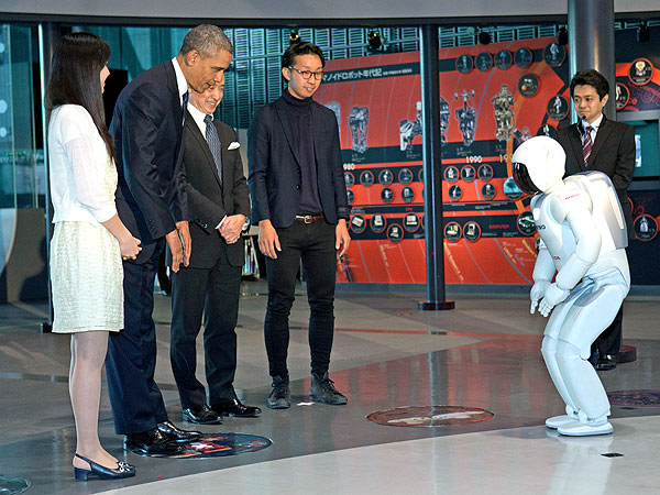 President Obama Challenges Japanese Robot to Soccer Game| Barack Obama