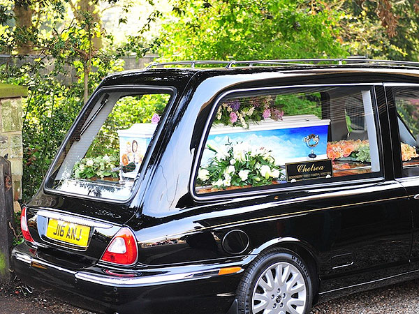 Peaches Geldof Mourned at Funeral in England| Death, Tributes, Bob Geldof, Peaches Geldof