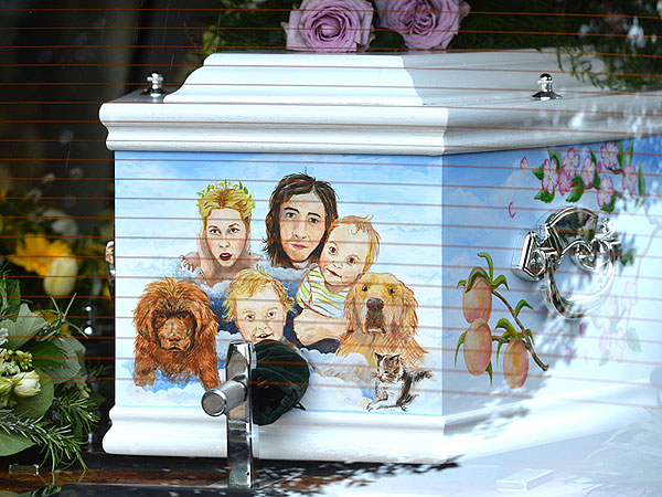 Peaches Geldof Mourned at Funeral in England| Death, Tributes, Bob Geldof, Peaches Geldof