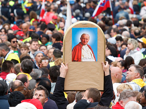 Pope Francis Declares Popes John XXIII and John Paul II Saints| Pope Benedict XVI, Pope Francis, Pope John Paul II