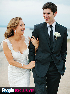 Ginger Zee Shares Beachy Wedding Portraits| Good Morning America, Wedding