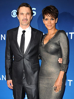 Halle Berry and Olivier Martinez Celebrate Wedding Anniversary in Hawaii| Couples, Anniversary, Halle Berry, Olivier Martinez