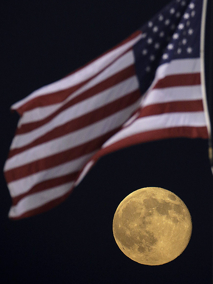 Check Out the First Gorgeous 'Supermoon' of the Summer| Around the Web