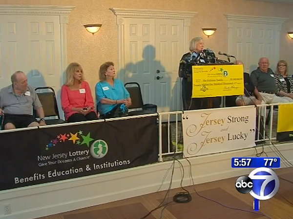 Seventeen Siblings Share $20 Million Lottery Jackpot